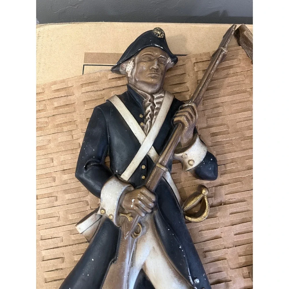 Vintage Sexton Cast Metal Revolutionary War Soldiers Wall Plaques Set of 2